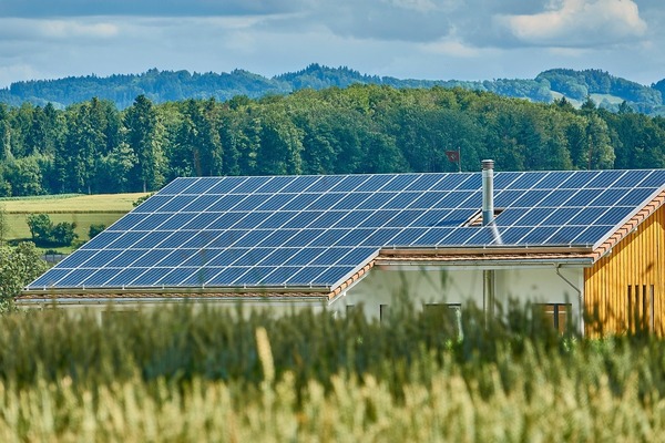 Placas fotovoltaicas para la transición energética en España